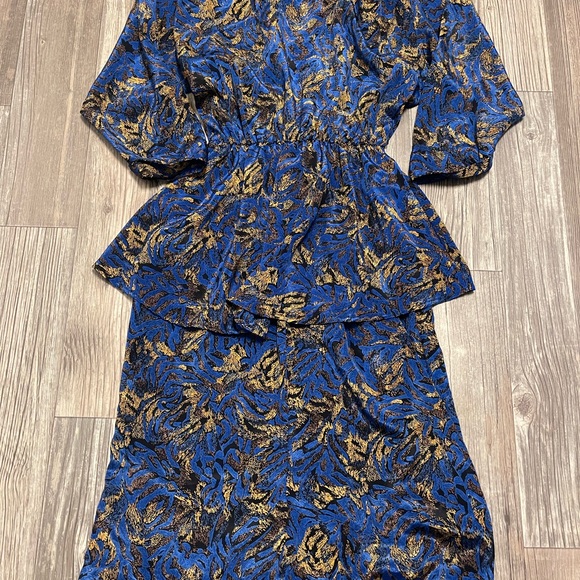 Size 14 Stuart alan vintage dress
With shoulder pads
80’ 90’
100% polyester
#1 - Picture 5 of 6